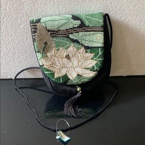 Floral Embroidered Black and Green Crossbody Bag
